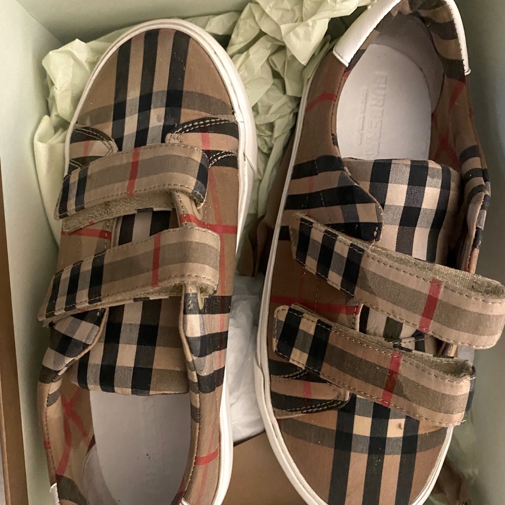 Shoes Burberry